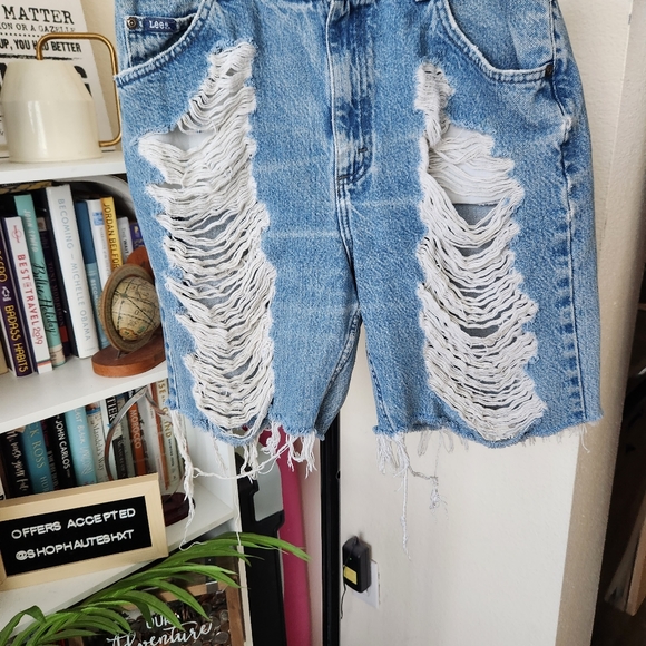 Furst of a Kind Reworked Lee Jeans Burmuda Shorts - Picture 2 of 4